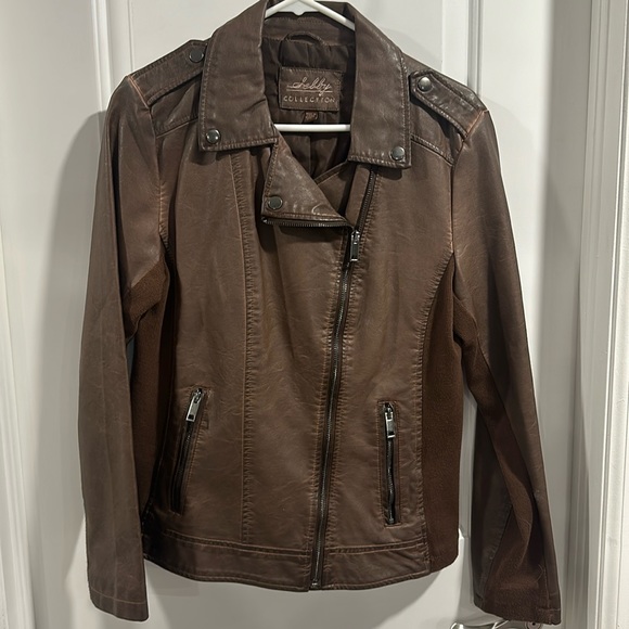 Sebby Collection Women’s Brown Faux Leather Moto Bomber Motorcycle Jacket - Picture 3 of 12